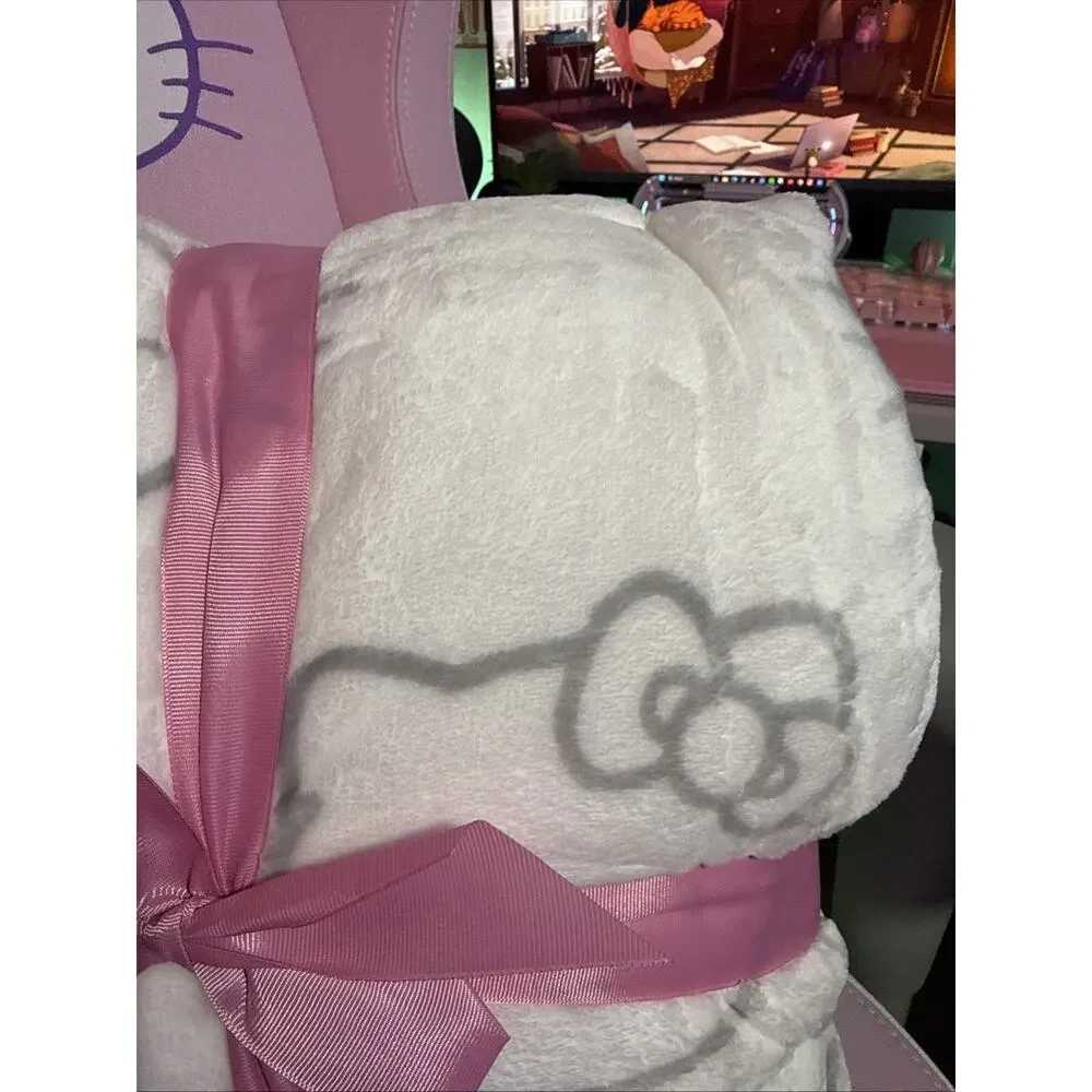 Hello Kitty Throw Blanket White Gray Grey Face Queen Super Soft 2024 Sanrio